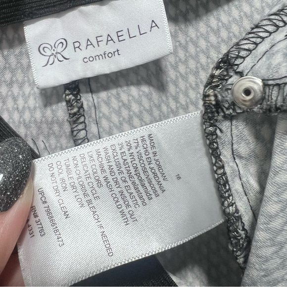 Rafaella Tan Black Plus Size Geometric Print Pants Size 16 - Picture 4 of 4